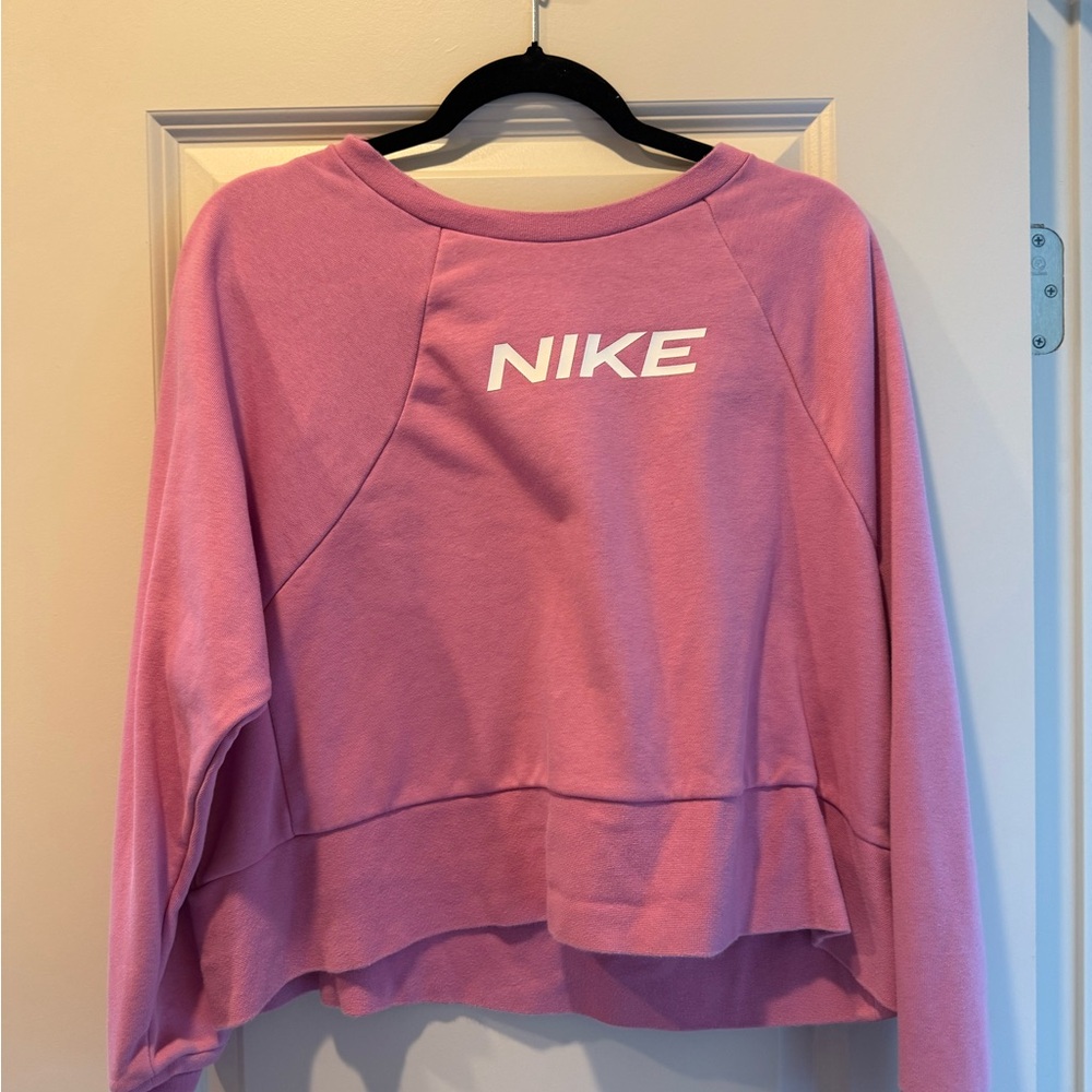 Cropped Nike Dri-Fit Sweatshirt